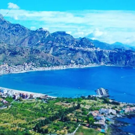 Orama Front Sea Apartment Giardini-Naxos